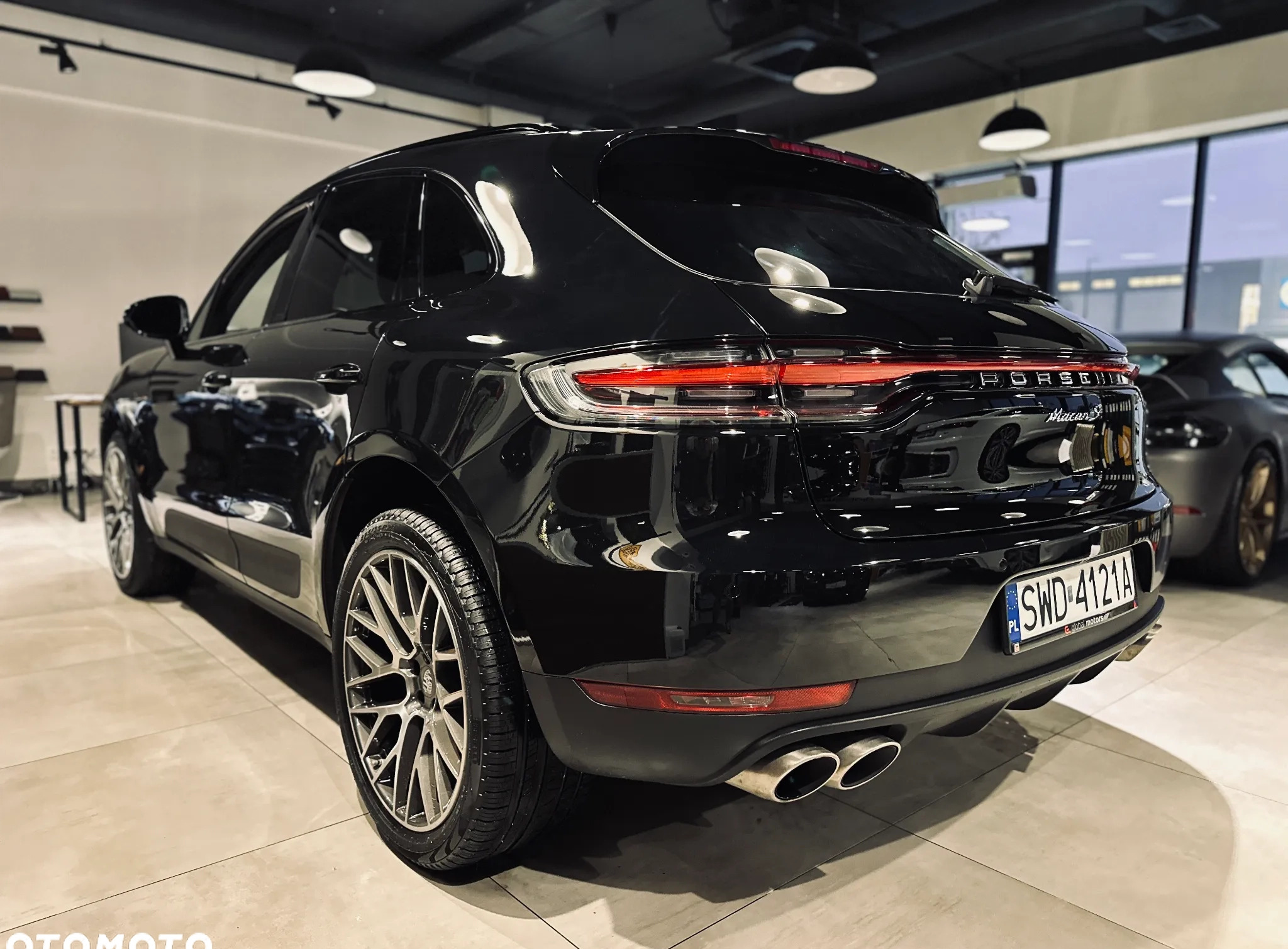 Porsche Macan cena 239000 przebieg: 35000, rok produkcji 2019 z Serock małe 781